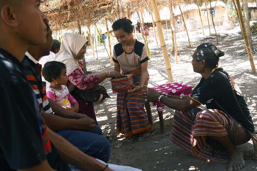 Suku Timor Berpegang Teguh Pada Lindungan Uis Neno Pesona