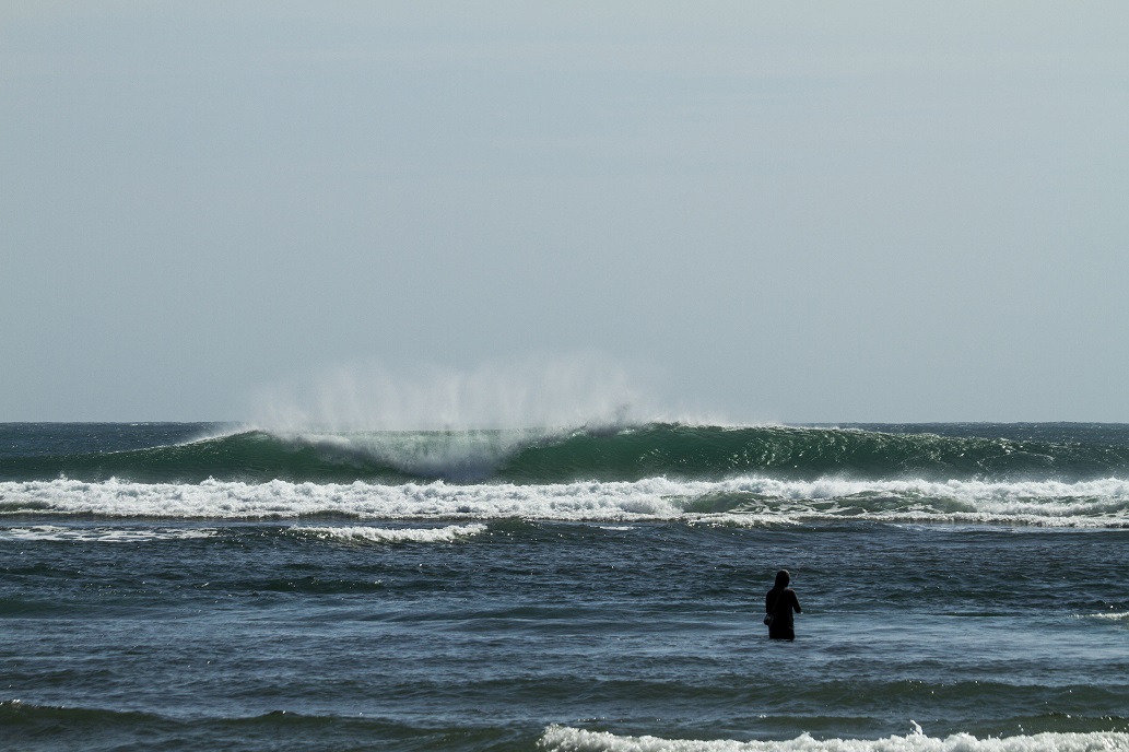 Pantai Cijeruk Belum Terjamah Dan Cocok Untuk Left Hander