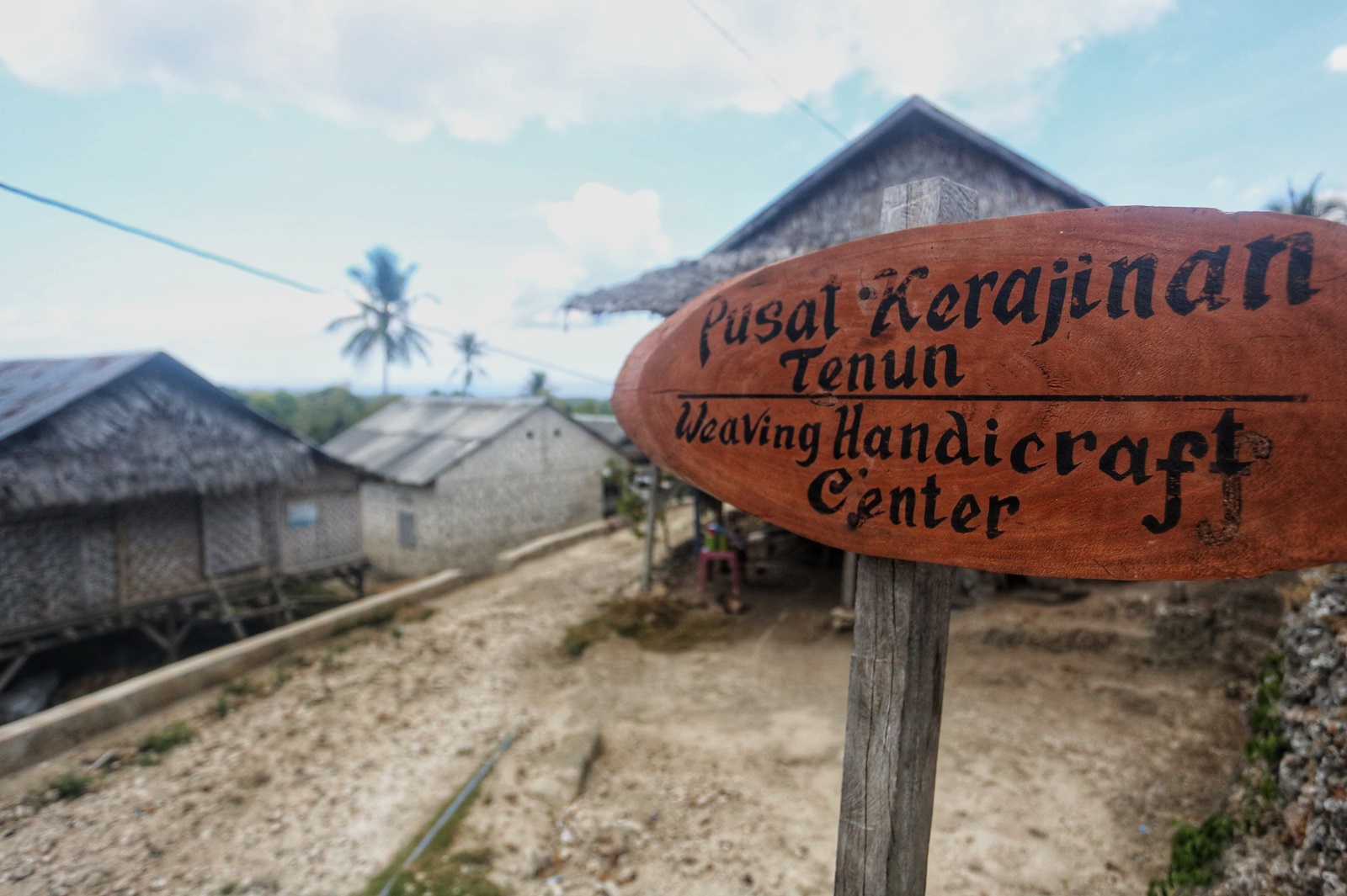 Pajam Desa Tertua Perajin Tenun Wakatobi  Pesona Indonesia