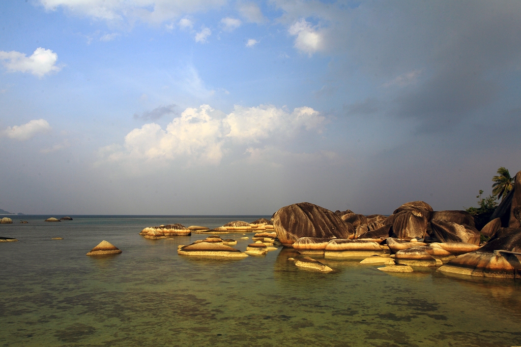 Pantai Pantai Memukau Di Kepulauan Riau Pesona Indonesia