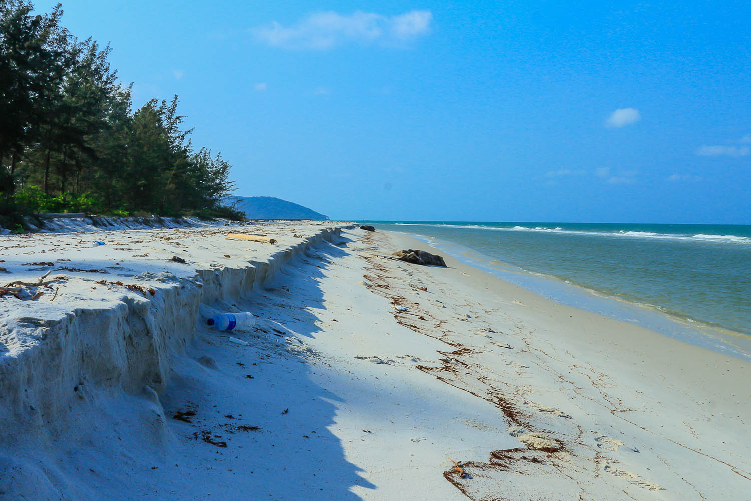 Pantai Tambak Garis Pantai Terpanjang Di Belitung Pesona
