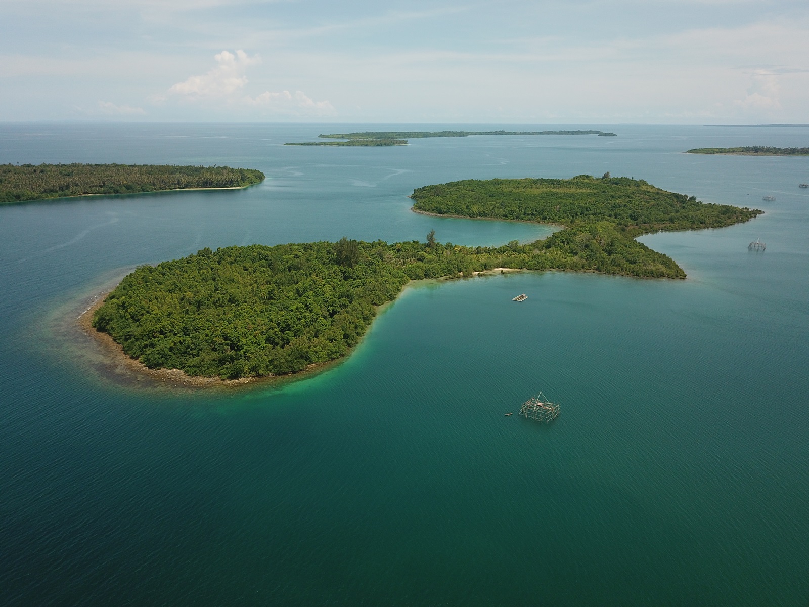 Pantai Lafau Eksotisme Pulau Tak Berpenghuni Di Nias