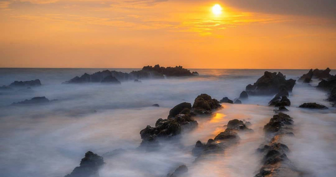 4 Pantai Indah Di Pesisir Selatan Banten Bikin Malas Pulang