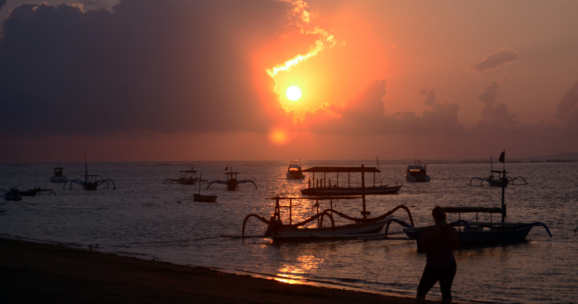 Berburu Sunset Di Sanur Pesona Indonesia