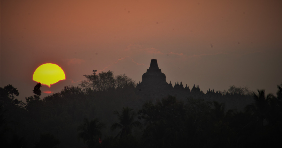 Cara Terbaik Menikmati Sunrise Di Borobudur Pesona Indonesia