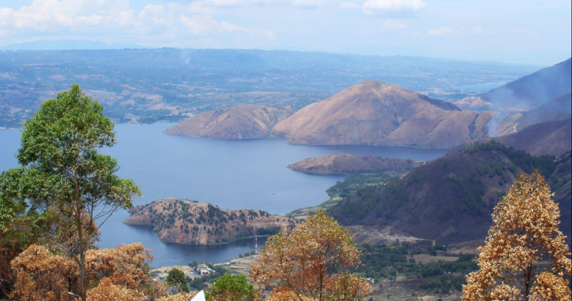 Danau Toba Danau Kawah Kebanggaan Sumatera Utara Pesona