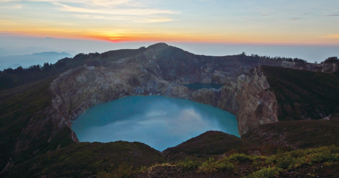 Download 710 Koleksi Gambar Gunung Kelimutu  