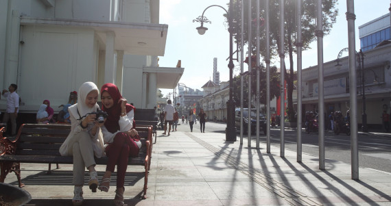 Menikmati Bangunan Kolonial Belanda Di Jalan Braga Bandung Menikmati Bangunan Kolonial Belanda Di Jalan Braga Bandung