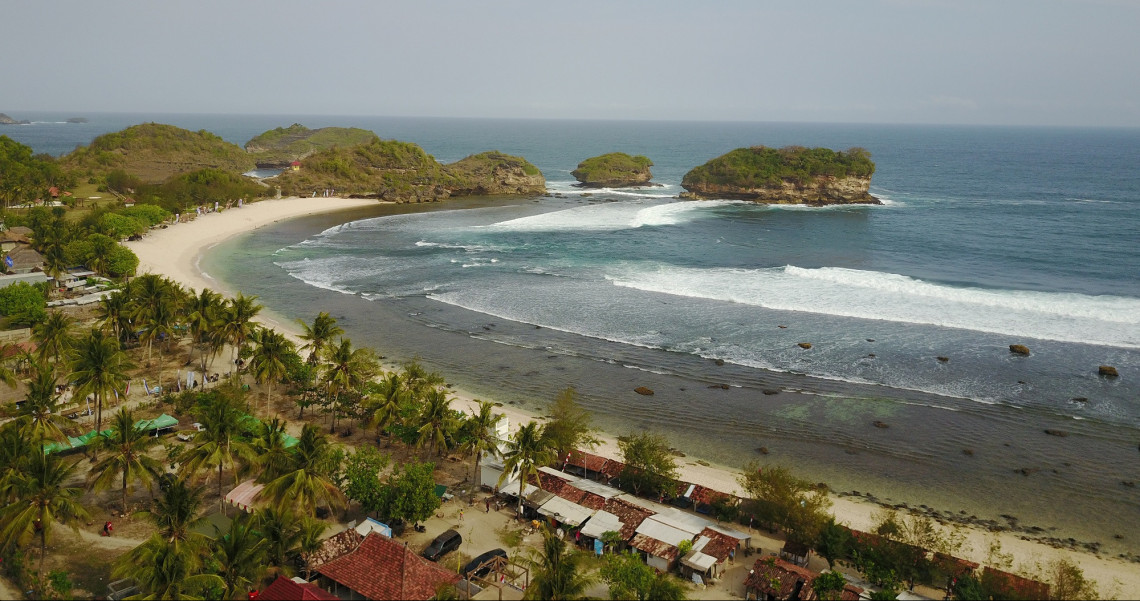 Pacitan Kota 1001 Gua Di Jawa Timur Pesona Indonesia