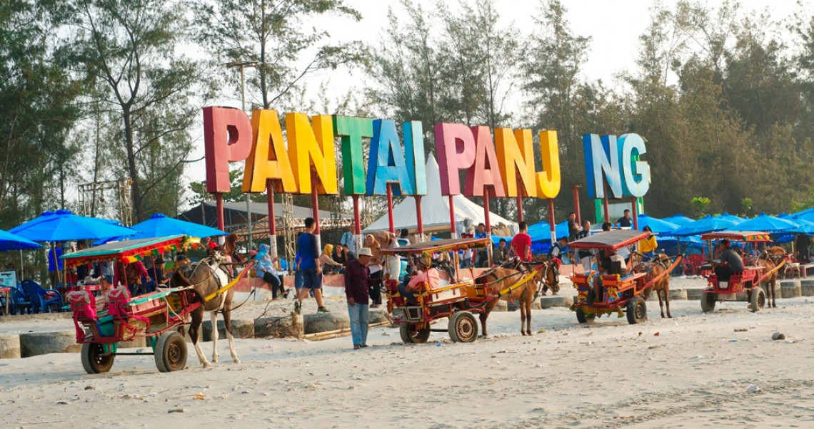 Pantai Panjang Pesisir Berpasir Putih Terpanjang Di