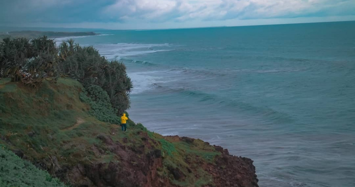 Pantai Puncak Guha Eksotisme Garut Di Puncak Gua Kelelawar