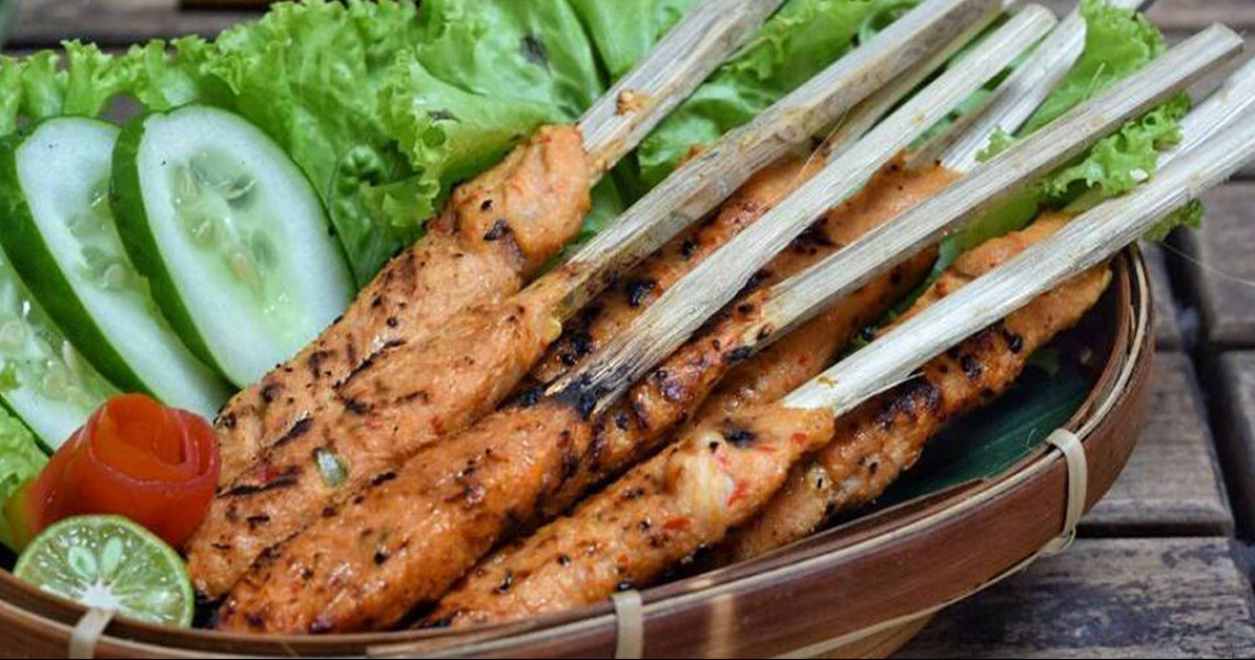 Sate Pusut Olahan Daging Gurih Dan Pedas Khas Lombok