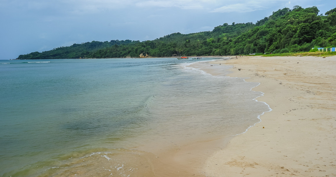 Serunya Bermain Di Pantai Rua Wisata Idola Di Sumba