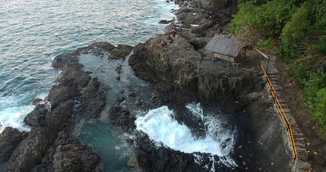 Teluk Kiluan Jalur Migrasi Lumba Lumba Yang Ramah Pesona