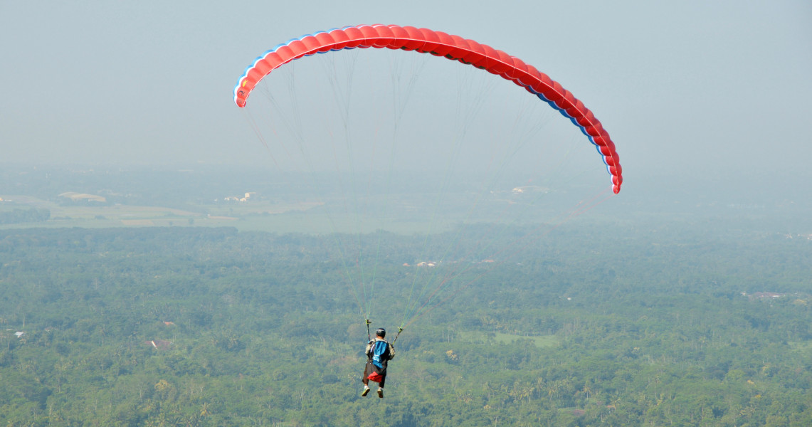 Tempat Main Paralayang Di Jawa Yang Wajib Dicoba Pesona